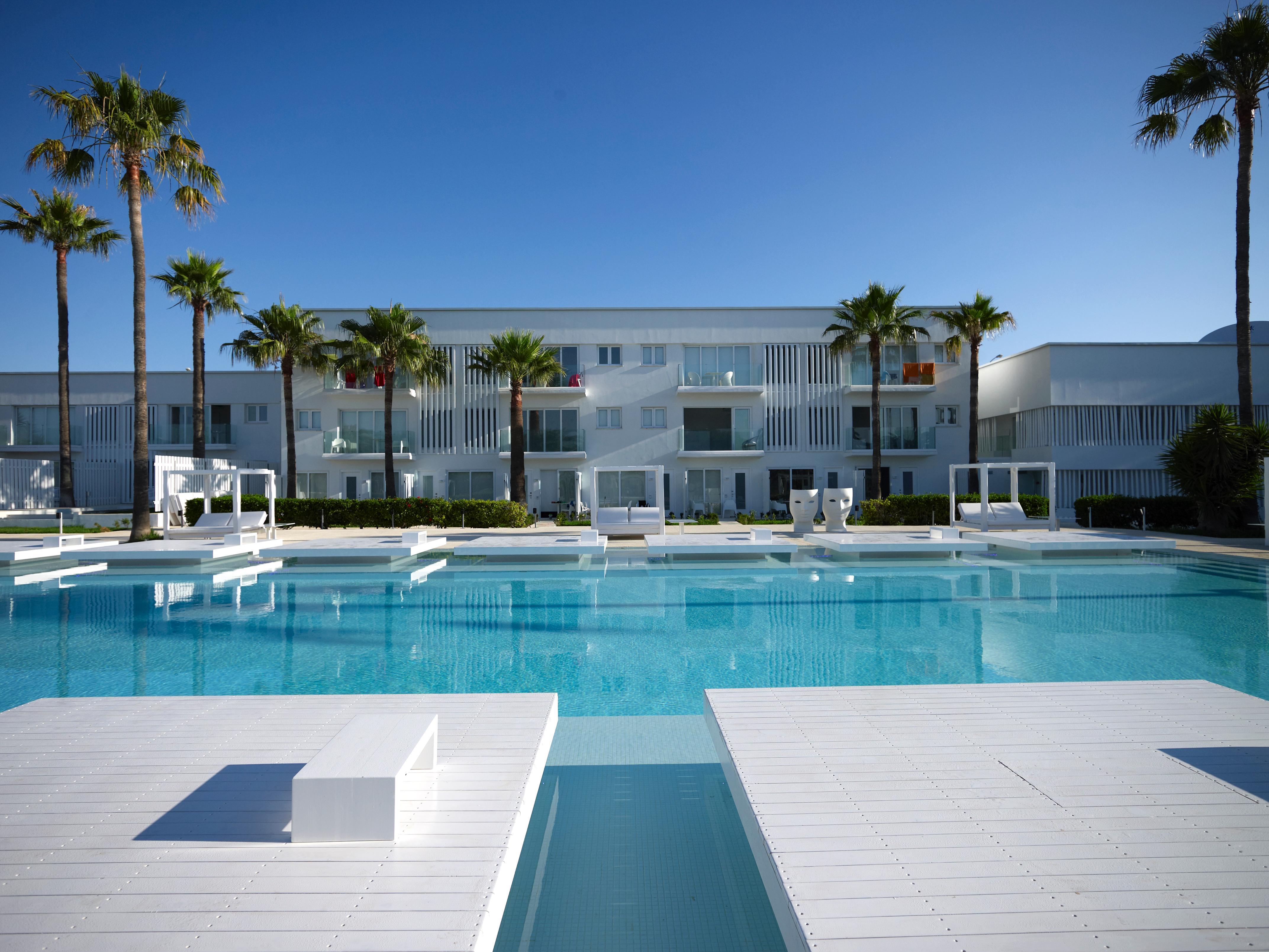 So White Beach Resort Ayia Napa Exterior photo