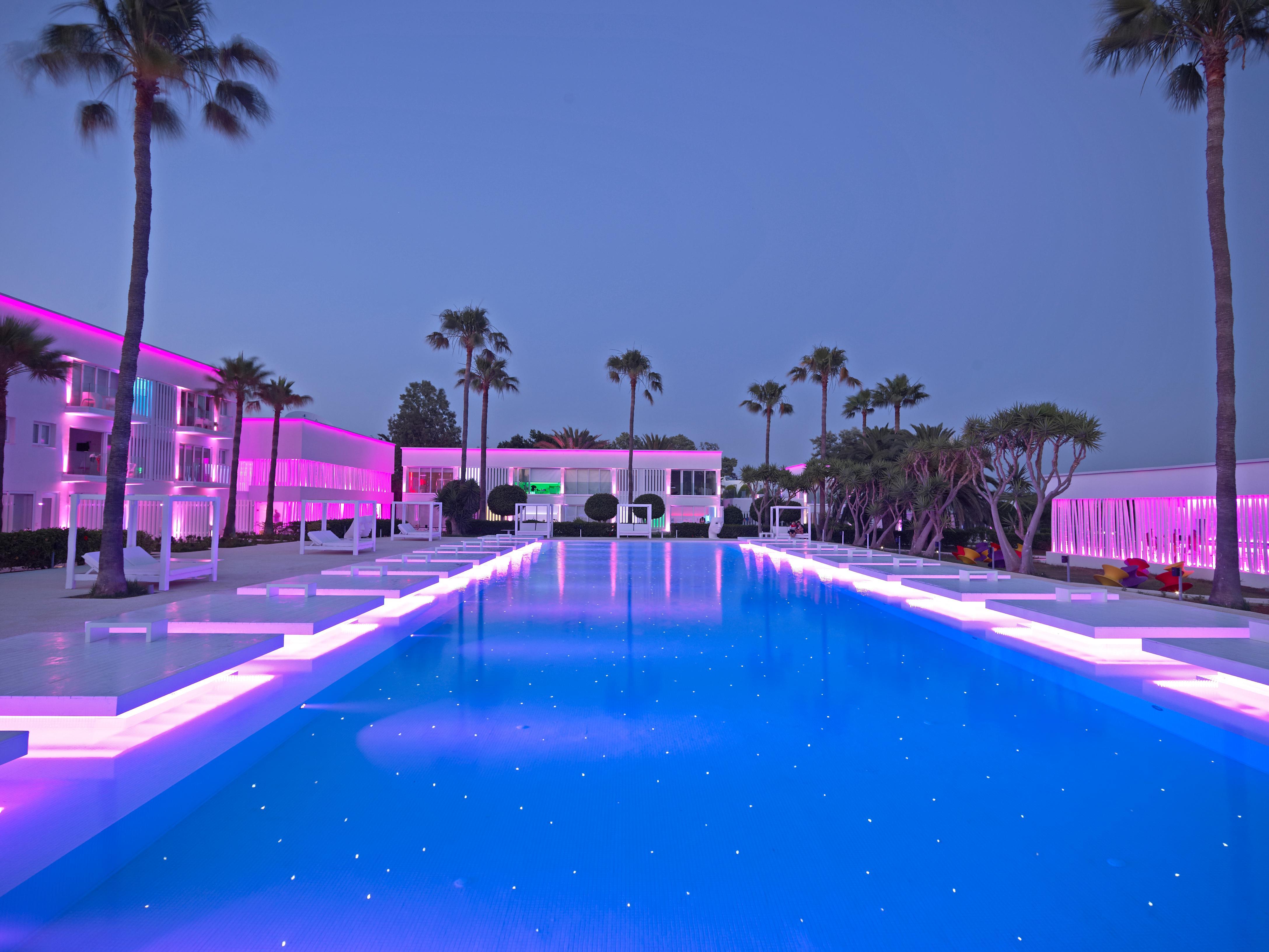 So White Beach Resort Ayia Napa Exterior photo
